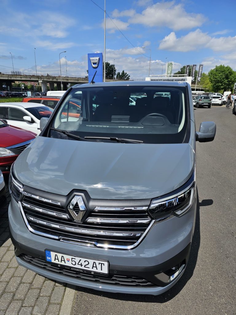 Renault Trafic prenájom Dreamcars.sk